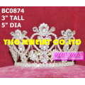 Desfile de moda coronas y tiaras completas